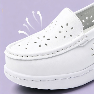 <span class=keywords><strong>Scarpe</strong></span> da Lavoro Estive in Pelle Microfibra Traspirante Bianche con Suola EVA <span class=keywords><strong>per</strong></span> Infermiere e <span class=keywords><strong>Medici</strong></span> da Donna - Product Image 3