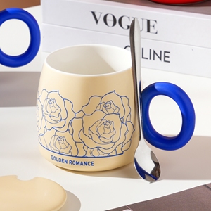 High Quality Golden Romance Rose Pattern 13oz Gift <b>Mug</b> <b>Ceramic</b> <b>Mugs</b> Coffee Cup With Lid and Spoon - Product Image 1