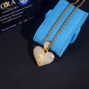 จี้รูปหัวใจประดับเพชรโมอิสซาไนต์ สไตล์ฮิปฮอป เครื่องประดับชั้นดี ดีไซน์โดดเด่นและเก๋ไก๋ - Product Image 4