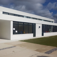 Edificio Prefabricado de Acero Moderno, Diseño Personalizado, Estructura de Acero, Almacén, Sala de Exposiciones, Taller, Fábrica, Construcción Rápida, Fácil Montaje