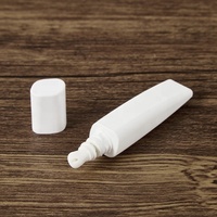 Tube de rouge à lèvres liquide en plastique PP à presser, emballage vide pour cosmétiques avec applicateur à baguette, logo personnalisé, marque privée
