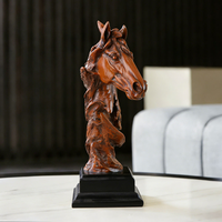 Figurine en résine de tête de cheval élégante - Design artistique peint à la main, ornement d'intérieur pour la décoration de la maison, améliorant l'ambiance de l'espace