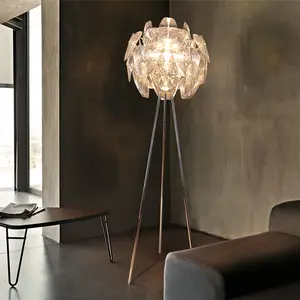Zemin lambası, oturma odası, kanepe, yatak odası, modern İskandinav minimalist ışık lüks lambalar, ins-tarzı üç bacaklı başucu zemin lambası