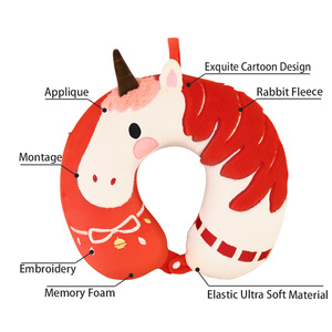 Cuscino da Viaggio a Forma di U in Velluto con Ricamo di Cavallo Cartoonesco, Design Parentesco Animale, Antistatico per Aereo - Product Image 2