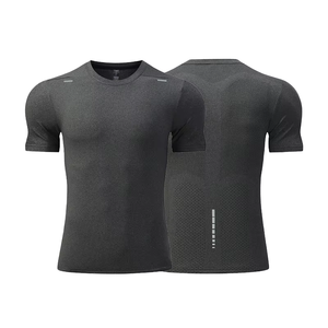 T-shirt Fitness <span class=keywords><strong>da</strong></span> <span class=keywords><strong>uomo</strong></span> in poliestere Spandex <span class=keywords><strong>su</strong></span> <span class=keywords><strong>misura</strong></span> per Jogging <span class=keywords><strong>camicie</strong></span> sportive ad asciugatura rapida abbigliamento <span class=keywords><strong>da</strong></span> palestra a maniche corte stampato in bianco - Product Image 2