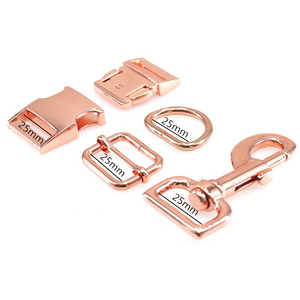 Accesorios para collar de perro, hebilla de Liberación lateral curvada, aleación de Zinc de colores personalizada, herrajes de plástico para mascotas sin plomo y níquel ISO 9001 - Product Image 5