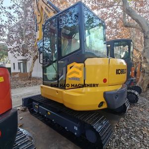 Convient pour l'agriculture et la maison, durable, best-seller, presque neuf, mini-excavatrice sur chenilles d'occasion SK55SRX de 5,5 tonnes - Product Image 2