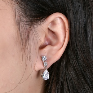 Pendientes de Moda con Circonita y Baño de Oro de 14k, Elegantes y Únicos, con Corte de Pera de 7*10mm, Estilo Gota de Agua, para San Valentín, Venta al Por Mayor - Product Image 5
