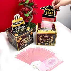 Überraschungs-Geburtstags- und Abschlussfeier-Dekoration: Geldspielkarten aus Kunstpapier für Geburtstagsatmosphäre und Partydekoration - Product Image 1