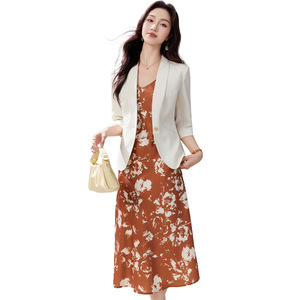 Women's White Blazer 7 3/4 Sleeve Single Button Solid Color Casual Office Wear - Product Image 5