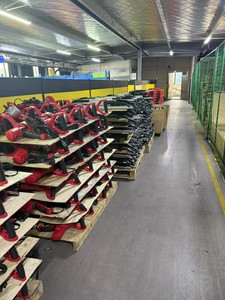 Offre Spéciale Ponceuse à Béton Portable pour Sol, Plâtre Mural et Niveleuse avec Manche de 1,5m et 4 Accessoires de Polissage - Product Image 6