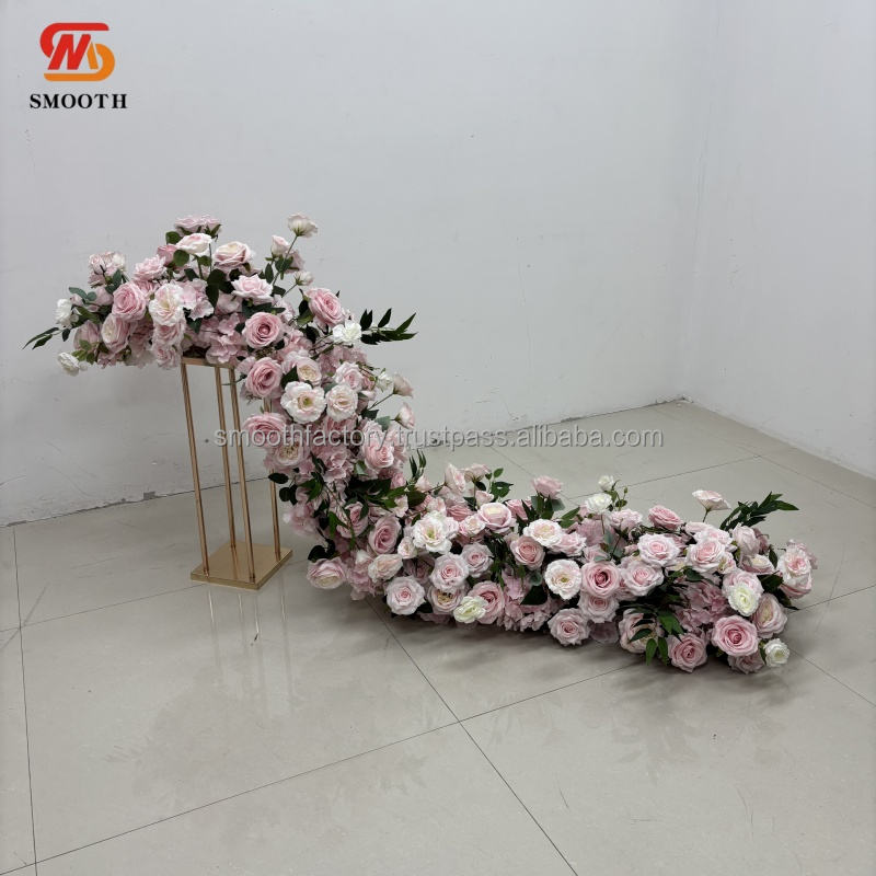 รองเท้าวิ่งลายดอกไม้