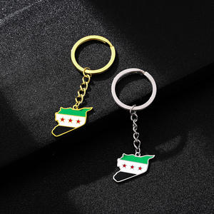 Porte-clés en acier inoxydable plaqué or 18 carats avec breloque drapeau de l'Armée syrienne émaillée et pendentif carte de la Syrie émaillé - Product Image 3