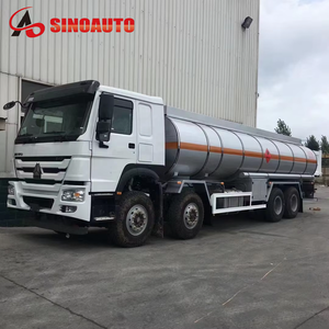 Nuevo Camión <span class=keywords><strong>Cisterna</strong></span> <span class=keywords><strong>de</strong></span> Combustible Sinotruk Howo 8x4 LHD/RHD 25CBM, Vehículo <span class=keywords><strong>de</strong></span> Transporte <span class=keywords><strong>de</strong></span> Petróleo para África - Product Image 1
