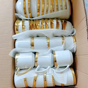 Ensemble de <span class=keywords><strong>vaisselle</strong></span> en céramique plaquée or, bols et assiettes, <span class=keywords><strong>porcelaine</strong></span> blanche pour restaurant et hôtel de luxe - Product Image 1