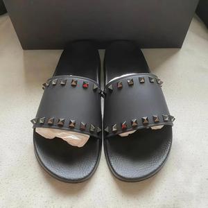Vente directe d'usine de pantoufles pour hommes et femmes de haute qualité, vente en gros de pantoufles décontractées de créateur de qualité supérieure pour hommes - Product Image 6