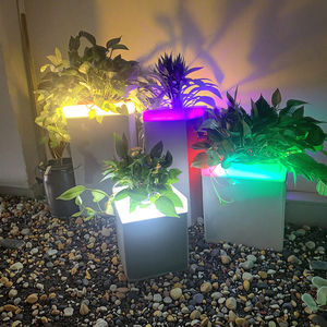 Vente en gros de pots de fleurs modernes à LED, grand <span class=keywords><strong>bassin</strong></span> extérieur en plastique pour plantes, <span class=keywords><strong>vase</strong></span> lumineux écologique pour le sol, usage domestique, étanche - Product Image 6
