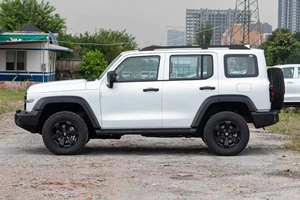 SUV tout-terrain tendance Tank 300, pneus 265/65 R17, vitesse maximale 170 km/h, adapté aux déplacements en extérieur et au quotidien - Product Image 2