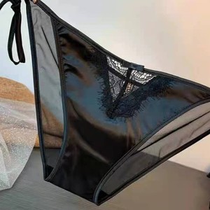 Sous-vêtements sexy pour femmes européennes et américaines avec nœud en ruban, culotte triangle en satin et résille transparente, mode rétro séduisante - Product Image 3