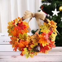 Couronne de feuilles d'érable artificielles Trustloops OEM personnalisée de 40 cm pour la décoration de porte de Thanksgiving, en plastique, avec matériaux écologiques