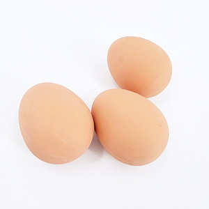 Huevos saltarines de alta simulación, fabricante mayorista de accesorios mágicos King Magic, para fiestas y concursos de talento. - Product Image 1