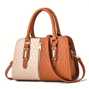 Bolso de hombro metálico con logo personalizado, hecho a mano con ganchillo, de algodón, con diseño de cuadrados Granny Square, para mujer, ideal para viajes de verano a la playa. - Product Image 2