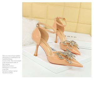 Yx S0013y Fashion Hall of Time <span class=keywords><strong>Chaussures</strong></span> à talons hauts pour femme en cuir verni, à bout pointu peu profond, avec strass et nœuds - Product Image 5