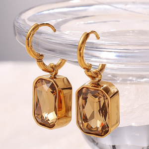 Ensemble collier et boucles d'oreilles pour femme, pendentif en cristal doré, serti de pierres géométriques, pour un usage quotidien, bijoux raffinés - Product Image 3