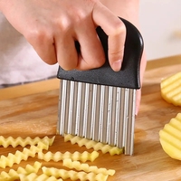 Ui Geplooide Frietjes Salade Gegolfd Snijden Aardappelsnijder Deeg Groente Fruit Rimpel Golvend Snijmes Aardappelsnijder