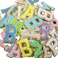 Patch en chenille coloré personnalisé de 6 cm avec lettres et paillettes, prêt à expédier, de A à Z, toutes lettres, thermocollant, en gros directement de l'usine