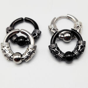 Huggie <b>Earrings</b> Arrow Shape Geometric Design Unisex Everyday Wear 002 - Product Image 2