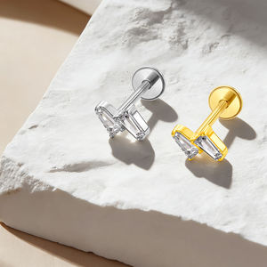 Anillos de Labio YS Engagement, Piercing Labret, Joyería Corporal de Titanio, Chapado en Oro de 24K, Zirconia Cúbica Baguette, Parte Superior con Rosca Interna, Pendiente para Nariz - Product Image 4