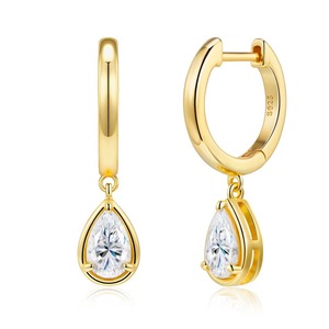 Boucles <span class=keywords><strong>d</strong></span>'oreilles pendantes en argent 925 plaqué or avec moissanite, diverses formes de coupe, pour femmes - Product Image 5