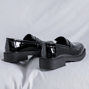 Chaussures de mode pour hommes et jeunes, en cuir, décontractées, tendance, légères, confortables, respirantes, style pour tous les jours - Product Image 4