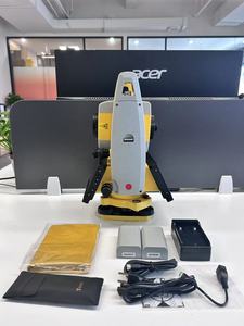 Station totale du système Android SOUTH N1 avec précision de 2 ''et lumière de guidage sans prisme 1000m/1500m pour l'arpentage terrestre - Product Image 5