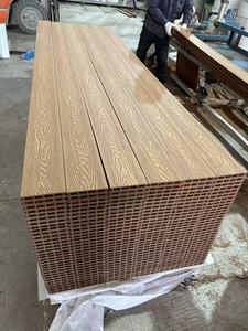 Plancher composite WPC extérieur personnalisé à emboîtement, texture <span class=keywords><strong>bois</strong></span> 3D, aspect <span class=keywords><strong>bois</strong></span>-plastique, fabrication chinoise - Product Image 5