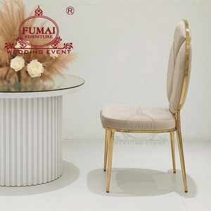 Chaise d'hôtel FUMAI en velours avec cadre doré, design moderne, dossier solide, pieds coniques, mobilier commercial d'intérieur - Product Image 4