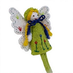 Ornement traditionnel de fée verte, ailes brodées de fleurs, en laine, fait main, écologique, décoration murale de Noël - Product Image 5