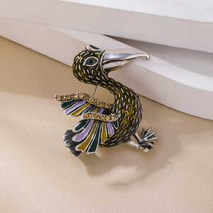 Weiman Nuevo Broche Creativo Retro Único de Aves (Tucán y Cormorán) con Esmalte de Colores y Zirconia Exquisita, Estilo Neutral y Sencillo, para Boda y Niños - Product Image 4