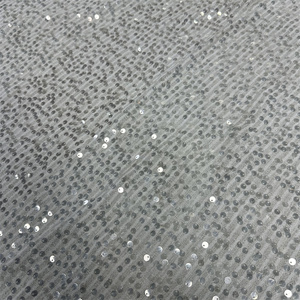 Telas de punto de poliéster 100% bordadas en blanco y lentejuelas transparentes de 6MM para ropa, exquisitas, a la venta, a la venta - Product Image 4