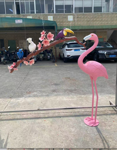 Servizio personalizzato di opere d'arte con uccelli e rami in fibra di vetro - Product Image 2