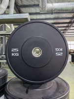 Équipement d'exercice d'haltères de gymnastique de nouveau style personnalisé ensembles de plaques de poids en caoutchouc standard pour la vente en gros