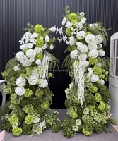 Rangkaian Bunga Hydrangea Hijau Mewah Putih 1,5m, Runner Bunga Artificial Realistis untuk Dekorasi Panggung Pernikahan