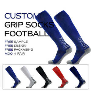 Vente directe usine OEM – Prix bas de gros – Chaussettes de Pilates antidérapantes personnalisées avec logo brodé et grip, de haute qualité et mignonnes - Product Image 1
