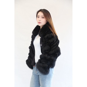 Nuovo Cappotto di Lusso Reversibile in <span class=keywords><strong>Vera</strong></span> <span class=keywords><strong>Pelliccia</strong></span> di <span class=keywords><strong>Volpe</strong></span> e Coniglio per Donna - Product Image 2