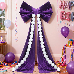 Decoraciones Elegantes y de Lujo para Bodas, Fiestas y Cumpleaños - Lazo Gigante de Terciopelo con Cadena de Perlas - Product Image 3