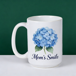 Mug en céramique personnalisé « Le Sourire <span class=keywords><strong>de</strong></span> <span class=keywords><strong>Maman</strong></span> » avec motif floral bleu, tasse à café blanche <span class=keywords><strong>de</strong></span> 15 oz, cadeau personnalisé pour la Fête des Mères - Product Image 1
