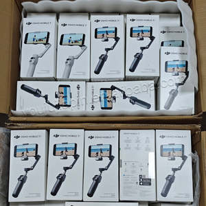 <span class=keywords><strong>DJI</strong></span> Osmo Mobile 7 / Osmo Mobile 7P ระบบกันสั่นแบบ 3 แกนที่แข็งแกร่ง แบตเตอรี่ใช้งานได้นาน 10 ชั่วโมง พร้อมฟังก์ชันชาร์จโทรศัพท์ <span class=keywords><strong>DJI</strong></span> <span class=keywords><strong>OM</strong></span> 7 / <span class=keywords><strong>OM</strong></span> 6 - Product Image 6