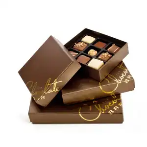 Recyclable Top Lid Bottom Rigid Gift Box Valentines Day Elegant Assorted Chocolate Box Packaging with Insert