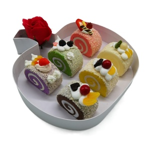 Boîte cadeau en forme de pomme en carton blanc pour bonbons, friandises, cupcakes et plats - Product Image 1